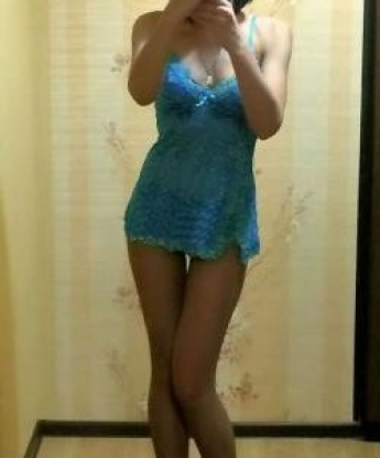 Опытная и развратная дама готова подарить тебе море удовольствия. Расслабление, страсть, наслаждение - все это гарантировано в моей компании. Жду звонка! 15598, 25 лет